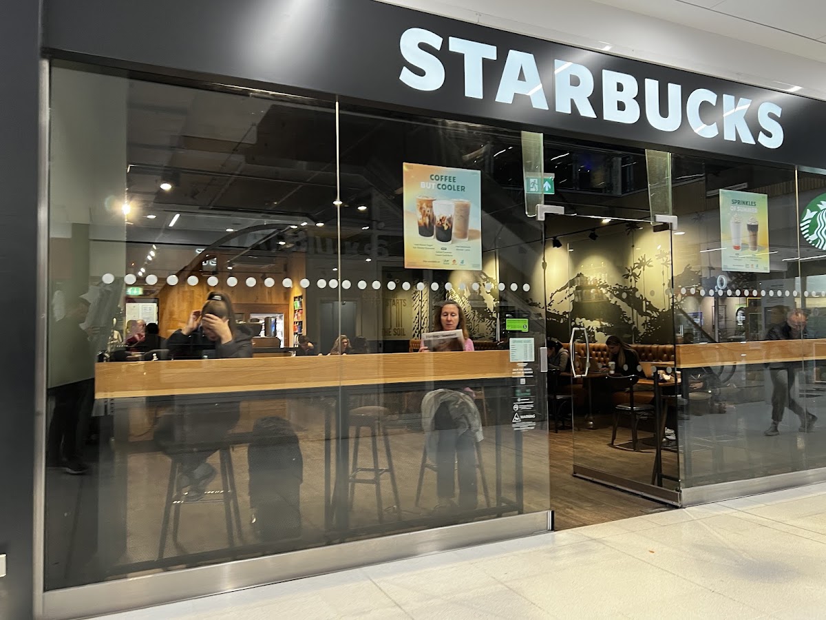 Starbucks Coffee photo 1