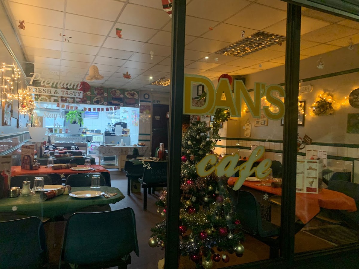 Dans Cafe photo 1