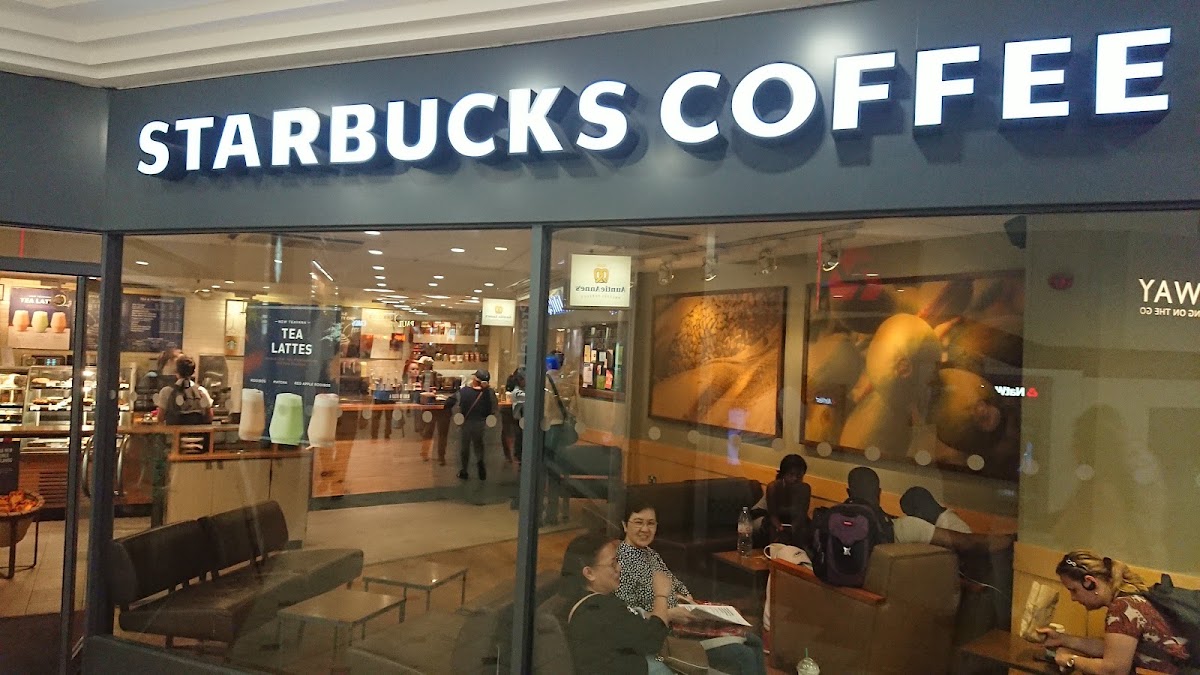 Starbucks Coffee photo 1